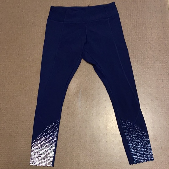 Lululemon blue leggings medium size - Picture 2 of 3